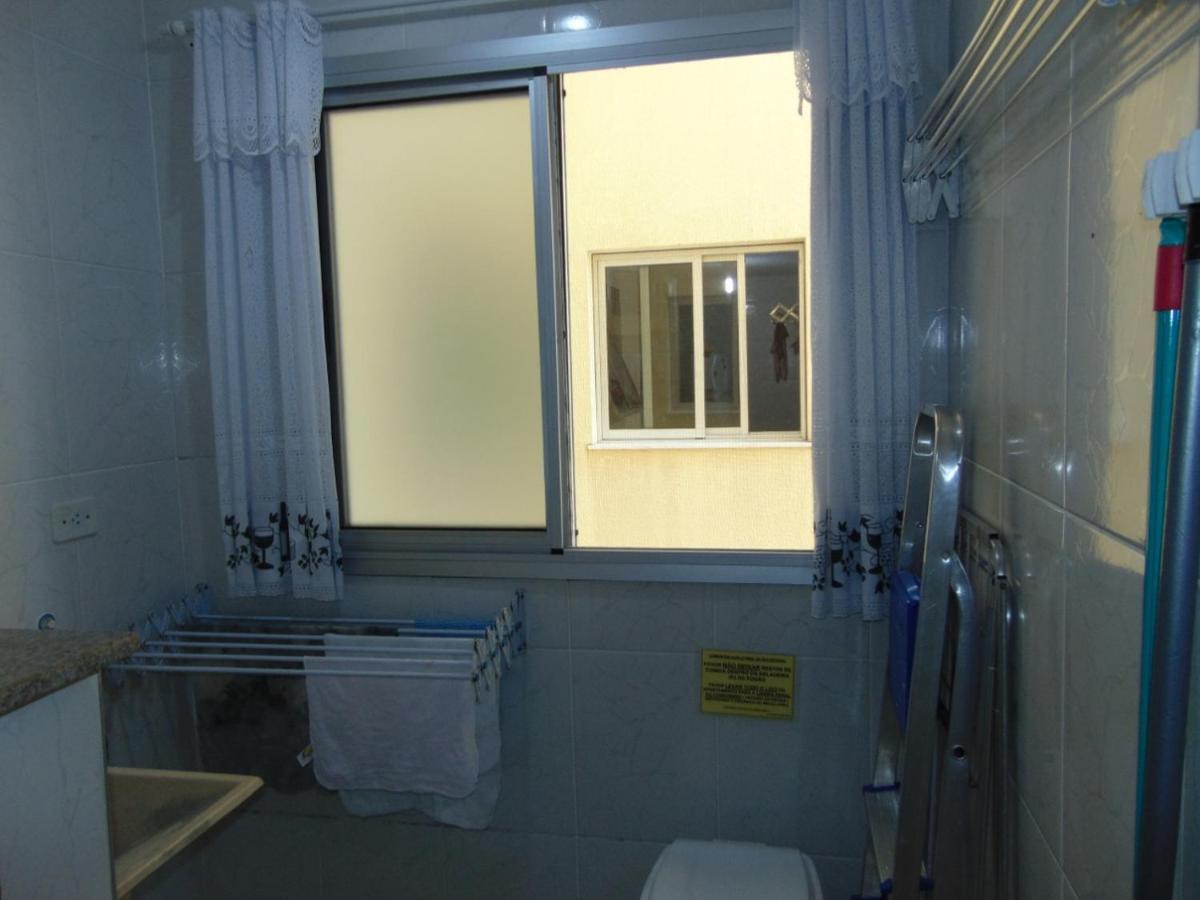 Apto 22e Ar Condicionado E Ventilador, 2 Quartos, Churrasqueira, Elevador E Piscina